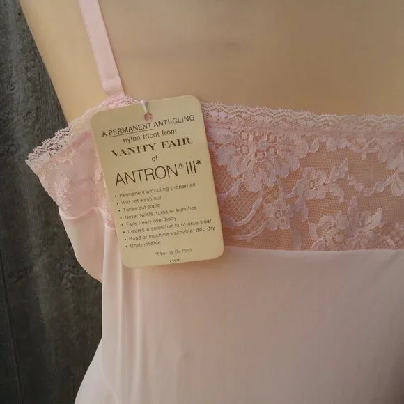 NOS Vintage Vanity Fair Pink Lace Nylon Full Slip sz 38 oldstock NWT SILKY